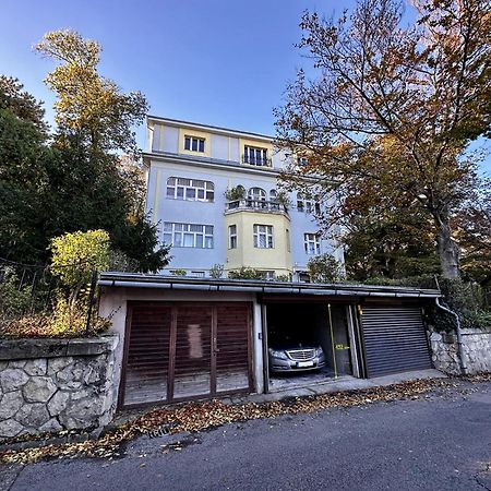 Hillside Luxury Residence Budapest With Free Garage Exteriör bild